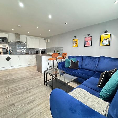 Rnm - Business Professionals Stay, Walsall City Centre, 2 Bedroom With Ensuite And Bathroom, Entire Place, Kitchen & Washroom With Amenities, Smart Tv, Easy Access, Fast Wifi, Parking Nearby, Great Transport Links Уолсолл Экстерьер фото